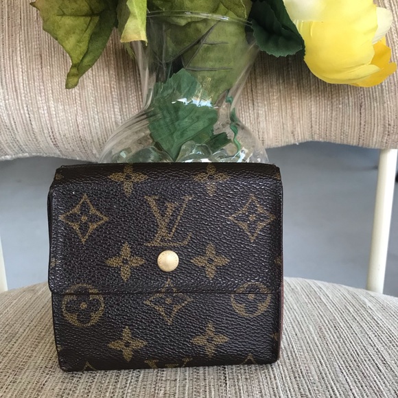 Louis Vuitton Handbags - Louis vuitton short wallet